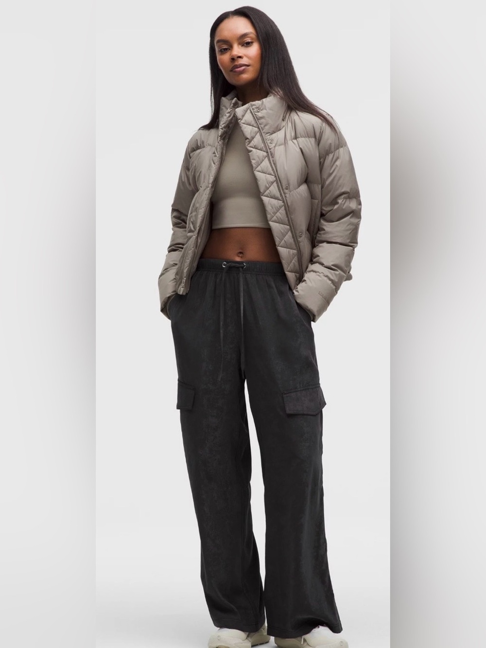 lululemon Matte Satin Relaxed-Fit Mid-Rise Cargo Pant Black Small NWT